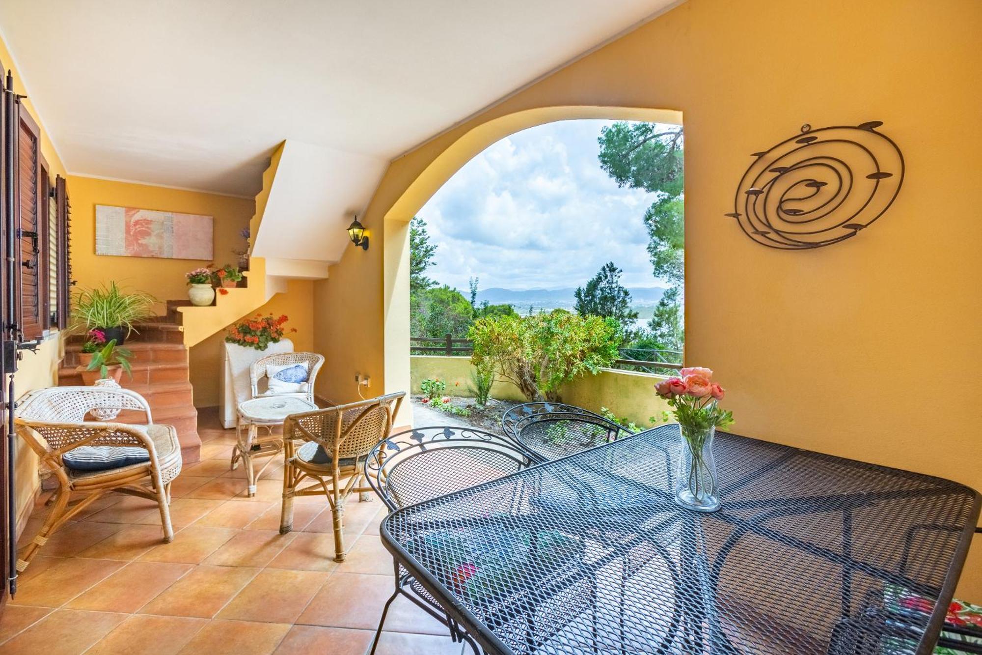 Aetos Home With Shared Swimming Pool - Porto Pino Hill Exteriér fotografie